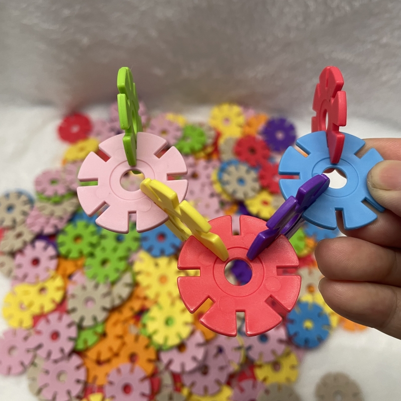 200pcs snow flake toy educativ - огляд і ціна Spike Ball Game